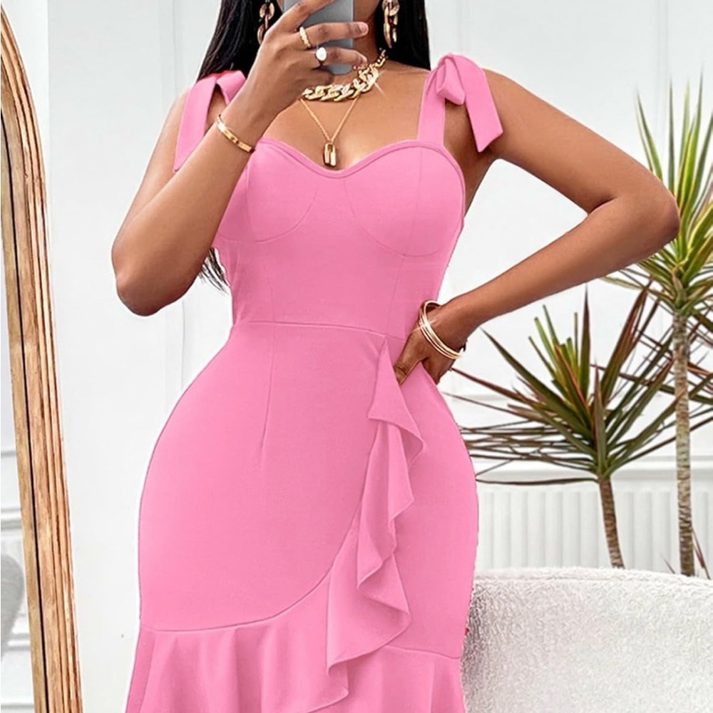 Elegant Pink Sleeveless Dress